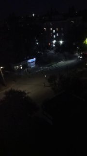 Массовые нарушения ПДД на остановке Западная: опасность для детей и водителей