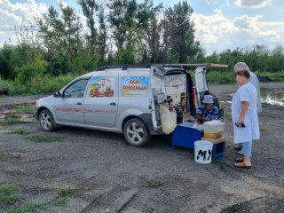 Под Шахтами оштрафовали продавцов кваса и арбузов за нелегальную торговлю у дороги