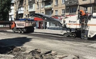 В Новочеркасске начался ремонт дороги на улице Народной