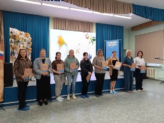 Ученики Аксайской школы создают репортаж о семейных ценностях