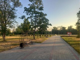 Новые Шпалеры и Фотозона Появились в Парке Шолоховского