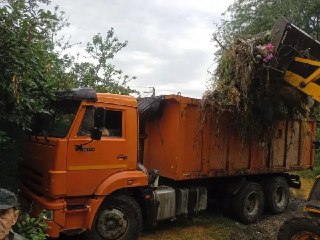 Масштабная Уборка на Койсугском Кладбище Батайска Продолжается