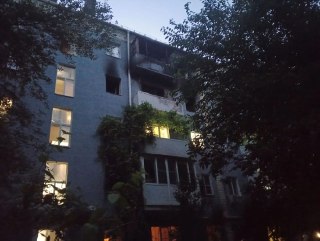 Пожар на улице Горького в Волгодонске: быстрое тушение и предотвращение распространения огня